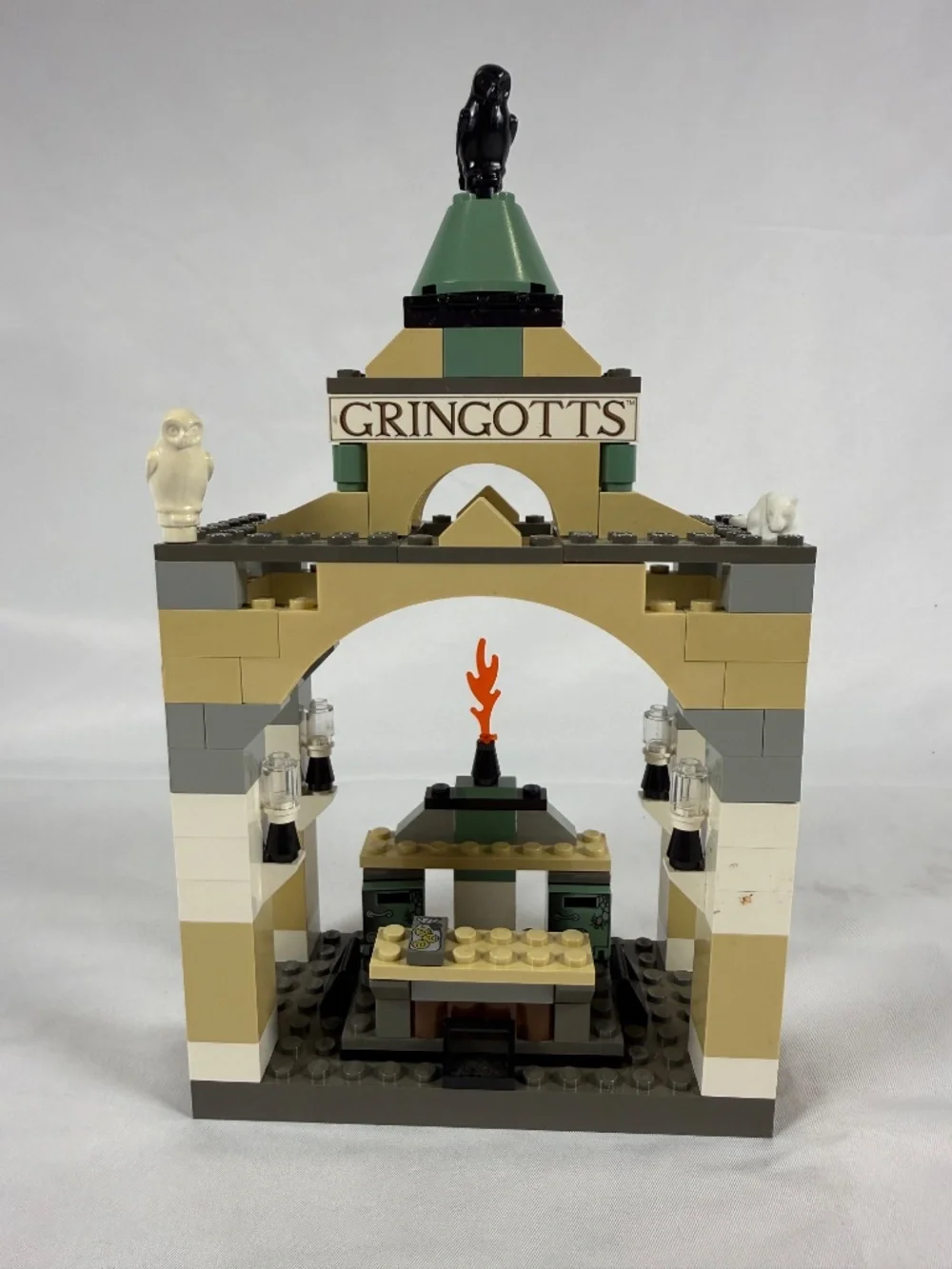 LEGO Harry Potter 4714 Gringotts Bank 2002 Complete Vintage Set